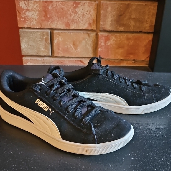 Puma Black and White Classic Sneakers - Picture 1 of 3